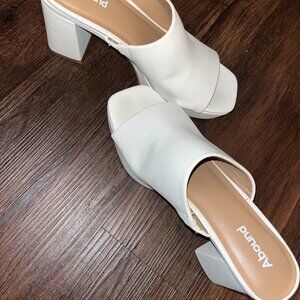 Abound White Heels from Nordstrom, Size 8.5 – Like New, Only Worn Once